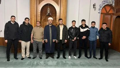 Karaman İHL Öğrencileri Mercan Camii’nde Sabah Namazında Buluştu