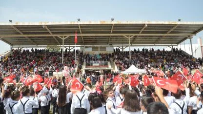 Karaman’da Miniklerin Bayram Coşkusu Kemal Kaynaş Stadını Dolduracak