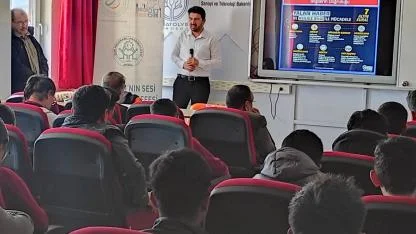 Karaman’da Öğrencilere “Güvenli İnternet” Eğitimi