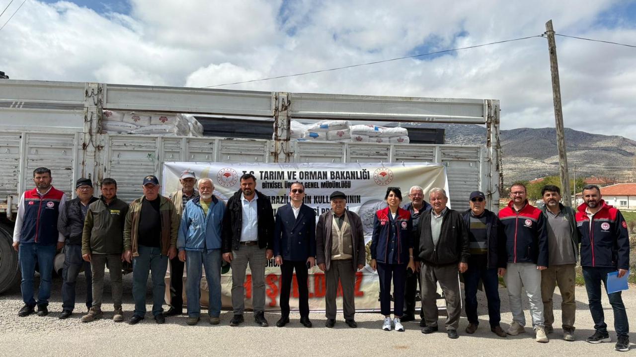 Karaman'da Üreticilere Fasulye Tohumu Dağıtıldı