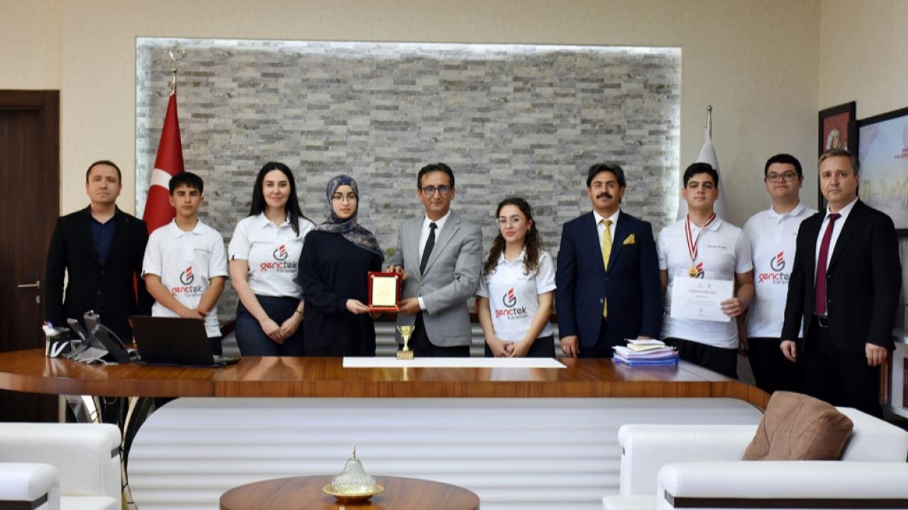 Karamanlı Gençler Zirve Deneyimlerini Paylaştı