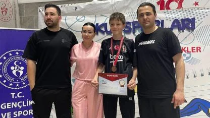 Karamanlı Yüzücü Yavuz Selim Bronz Madalya Kazandı