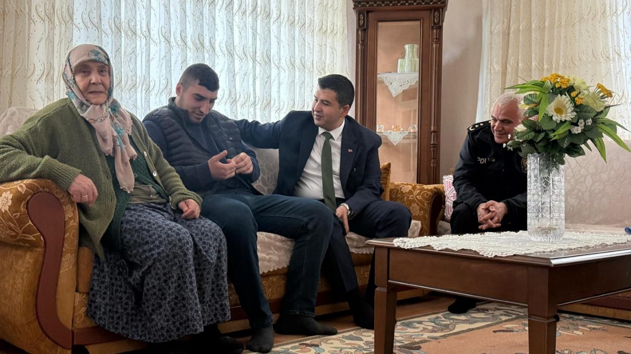 Kaymakam Çam’dan Hane Ziyareti