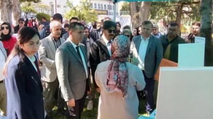 Özel Eğitim Uygulama Okulu'nda TÜBİTAK 4006 Bilim Fuarı Açıldı