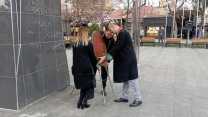 Baro Başkanı Yılmaz; “Hukuku ve Adaleti Cesaretle Savunan Tüm Meslektaşlarımızın 5 Nisan Avukatlar Günü’nü Kutluyoruz.”