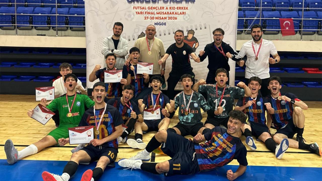 Prof. Dr. Ömer Dinçer Anadolu İmam Hatip Lisesinden Tarihi Başarı