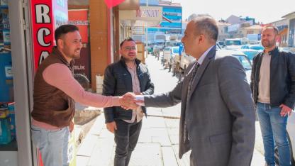 Vali Çiçek Esnafları Ziyaret Etti