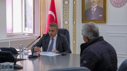 Vali Çiçek Halk Günü’nde Vatandaşlarla Buluştu