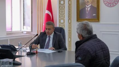 Vali Çiçek Halk Günü’nde Vatandaşlarla Buluştu