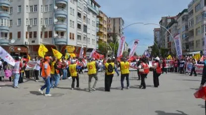 Karaman’da 1 Mayıs Coşkuyla Kutlandı