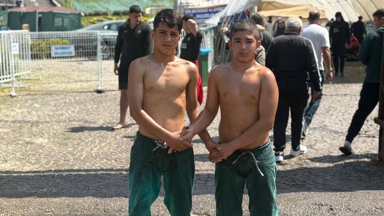 Karamanlı Minik Pehlivanlardan Gaziantep’te Çifte Başarı